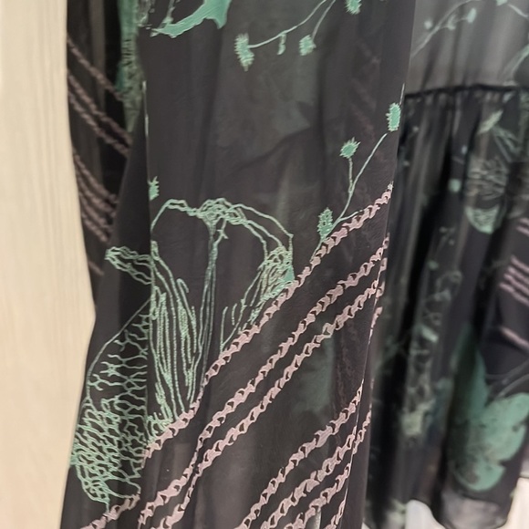 Chris & CAROL KIMONO SIZE SMALL - Picture 3 of 11